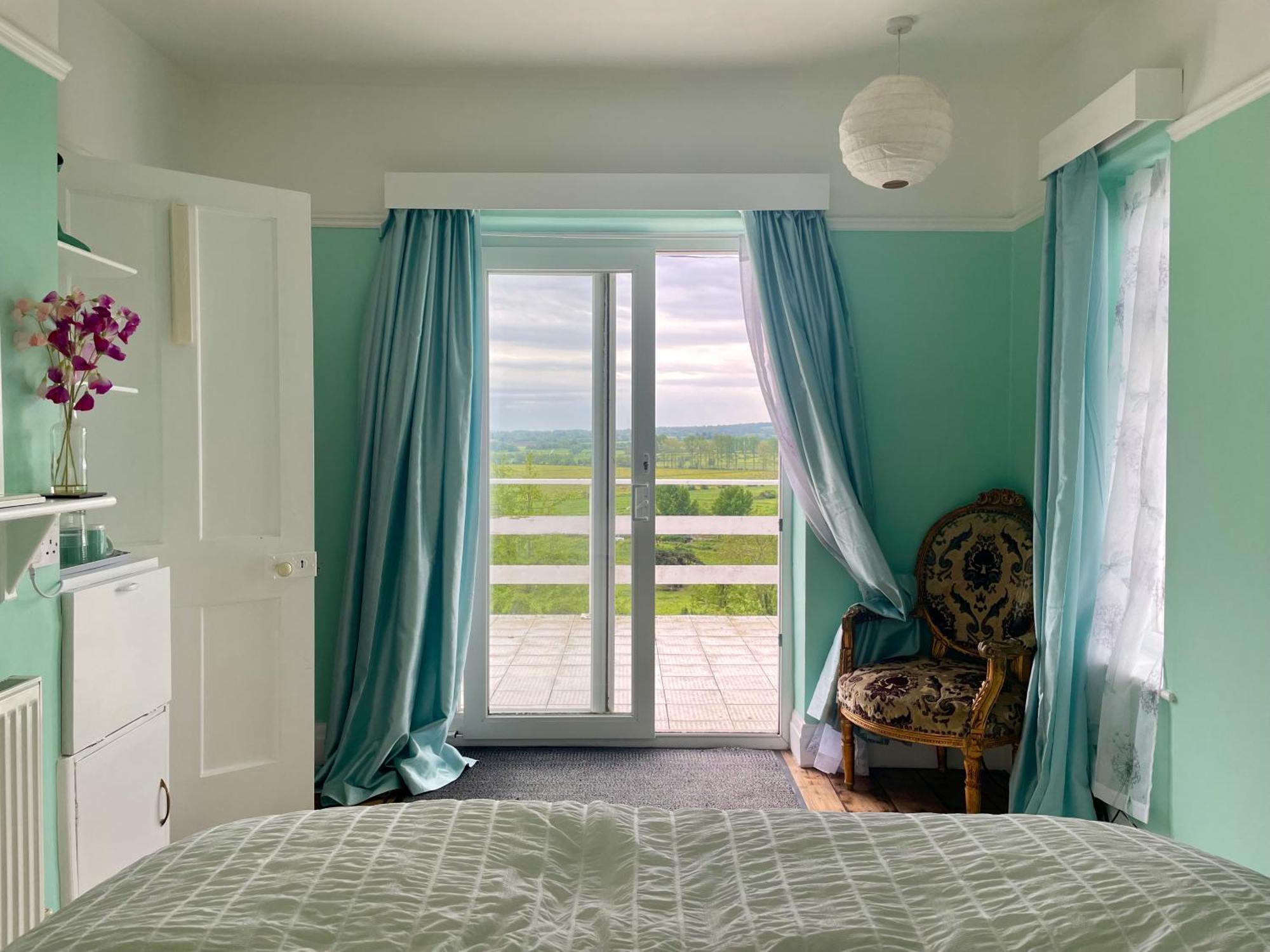 Magic Of Avalon Apartment Глостънбъри Екстериор снимка